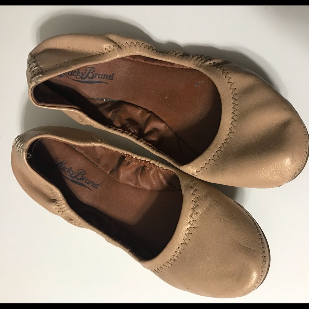 Lucky Brand Nude Emmie Flats!